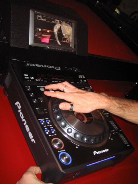 CDJ 1000